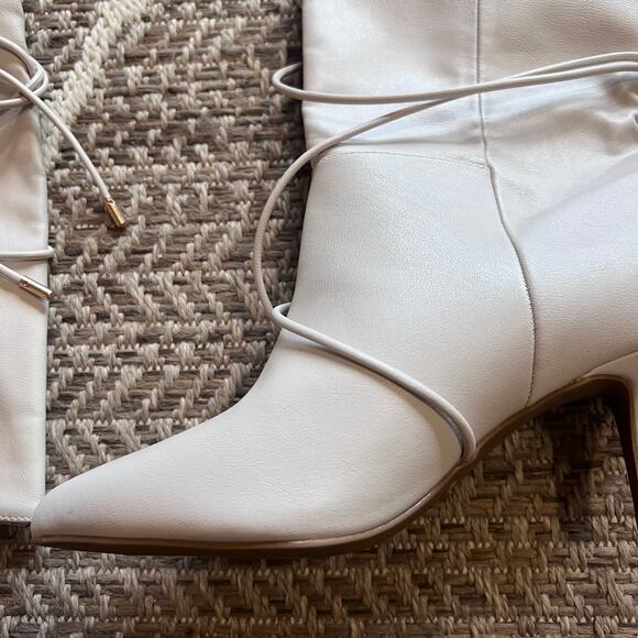 Journee Collection Kaavia Boots Sz 7.5 - Picture 2 of 10